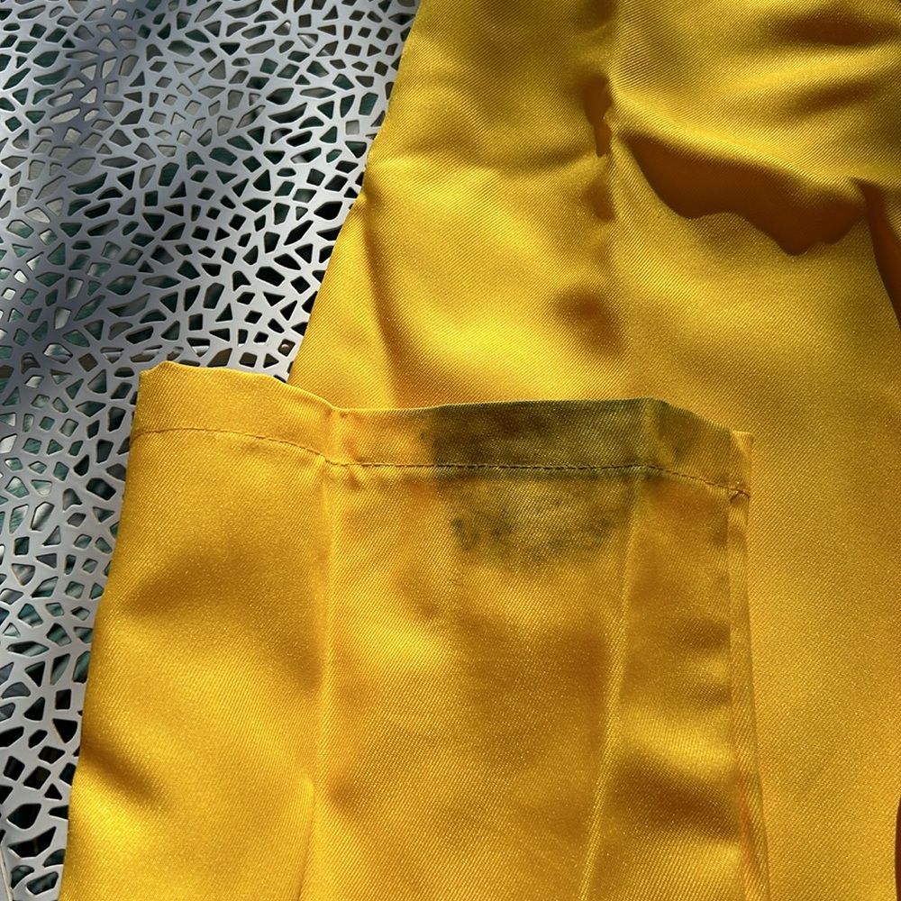 It’s Always Sunny Dayman Costume Yellow Men's Suit Blazer and Pants Set with Tie - Picture 3 of 6
